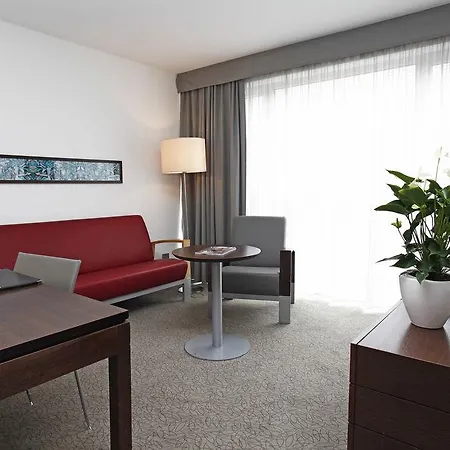 Four Points Sheraton Hotel 4*